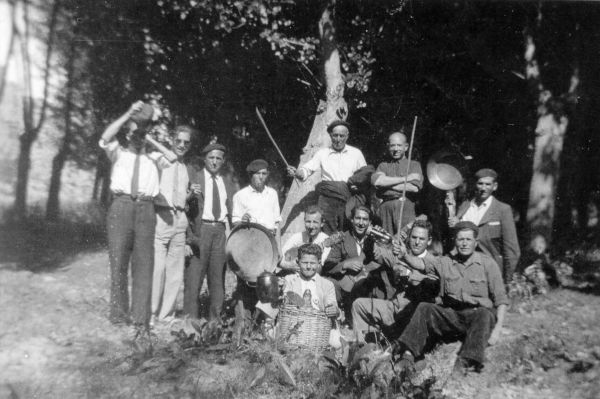 Archivo fotográfico de la asociación cultural El Hocino de BLesa